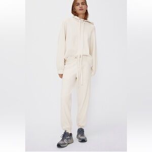 ZARA WHITE KNIT HOODIE AND JOGGING PANTS SIZE M 6873/121 & 6873/122
